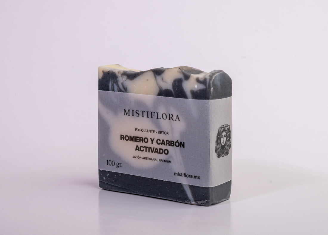 Jabón Artesanal de Romero y Carbon Activado 100 gramos